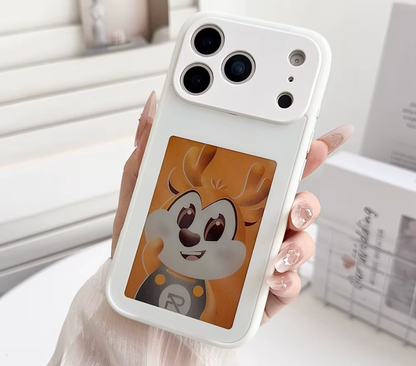 Prémiový E-ink obal na iPhone 13-17 – vlastný dizajn, HD displej